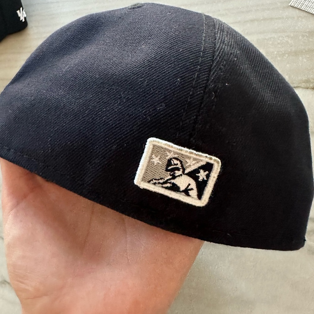 Authentic Collection Alt 59FIFTY Fitted - Picture 4 of 5